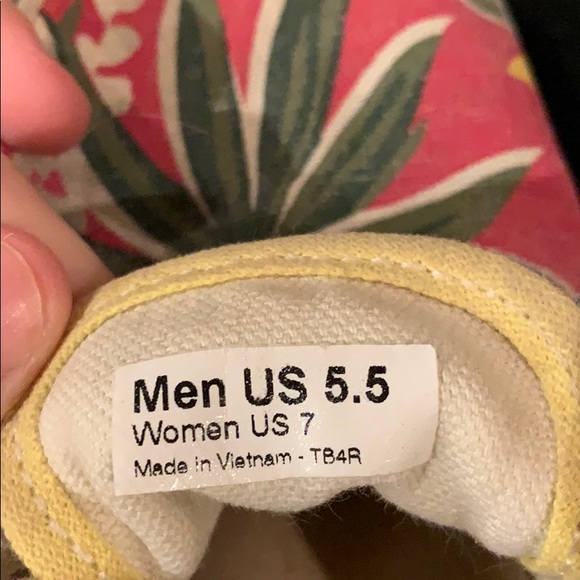 Vans - Picture 3 of 3